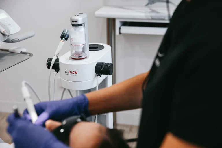 How Airflow Polishing Technology Actually Works