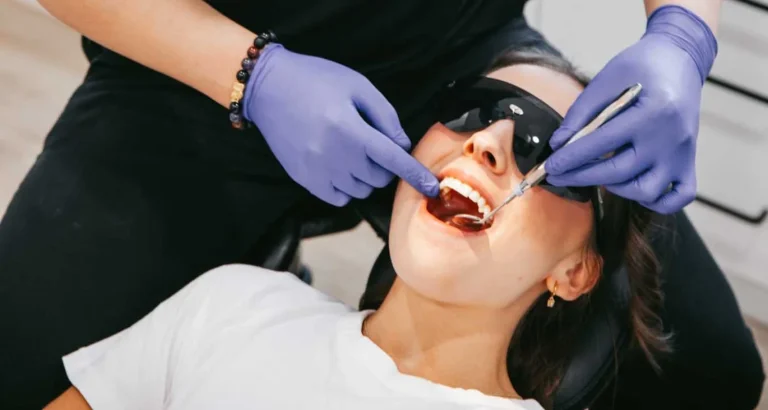 All-Teeth-On-4 Treatment: What Patients Should Know About Non-Removable Teeth