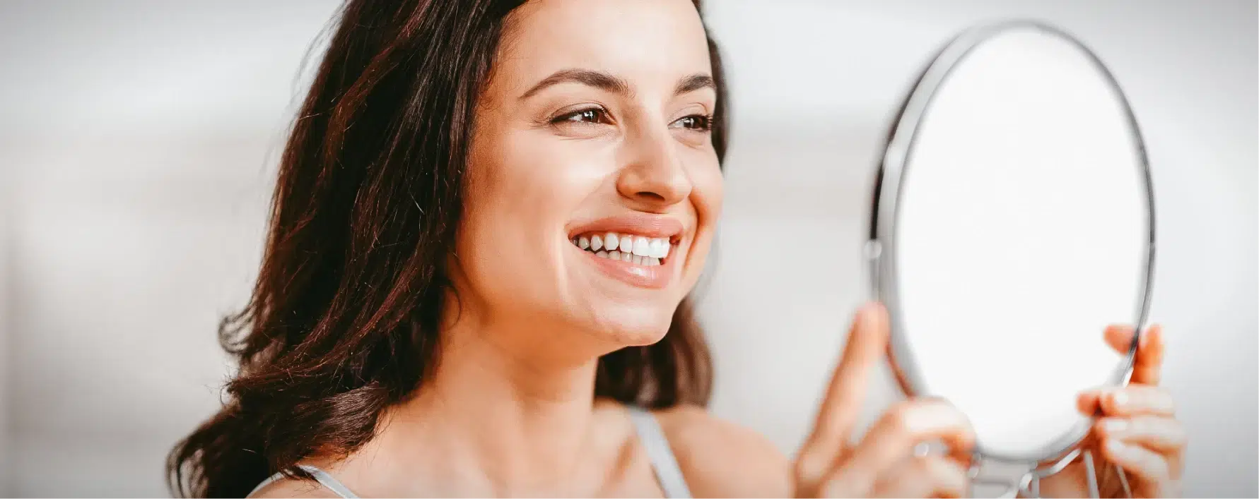 Patient case studies and treatment results at Smile Lounge