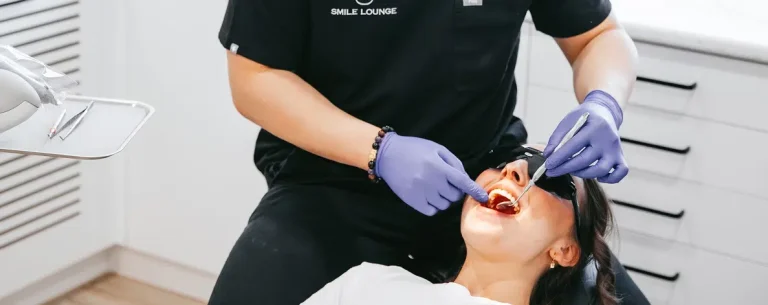 Dental Extraction at Smile Lounge in Narre Warren, Melbourne