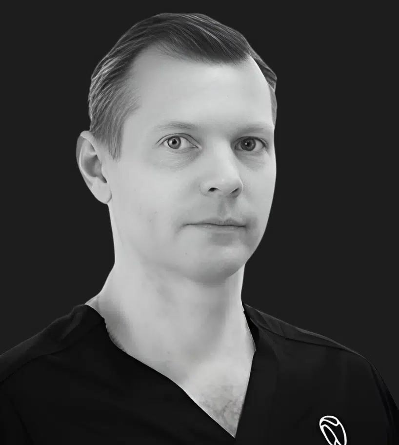 Mr Oleg Novak, Dental Prosthetist at Smile Lounge in Narre Warren